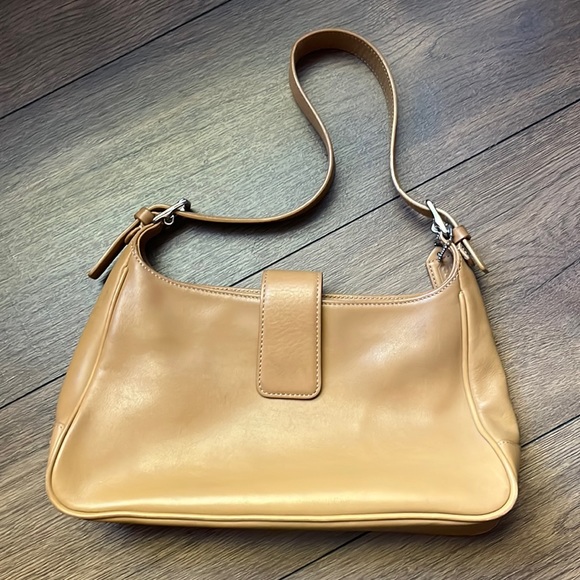 Coach vintage tan leather handbag - Picture 1 of 9